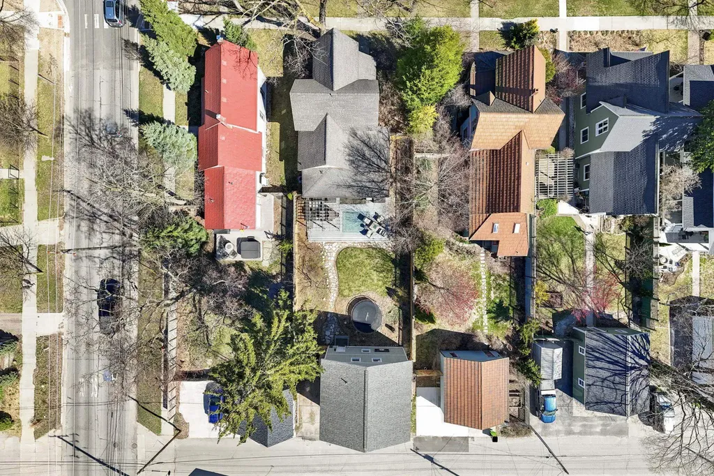 206 E Ninth Street Traverse City City MI 49684