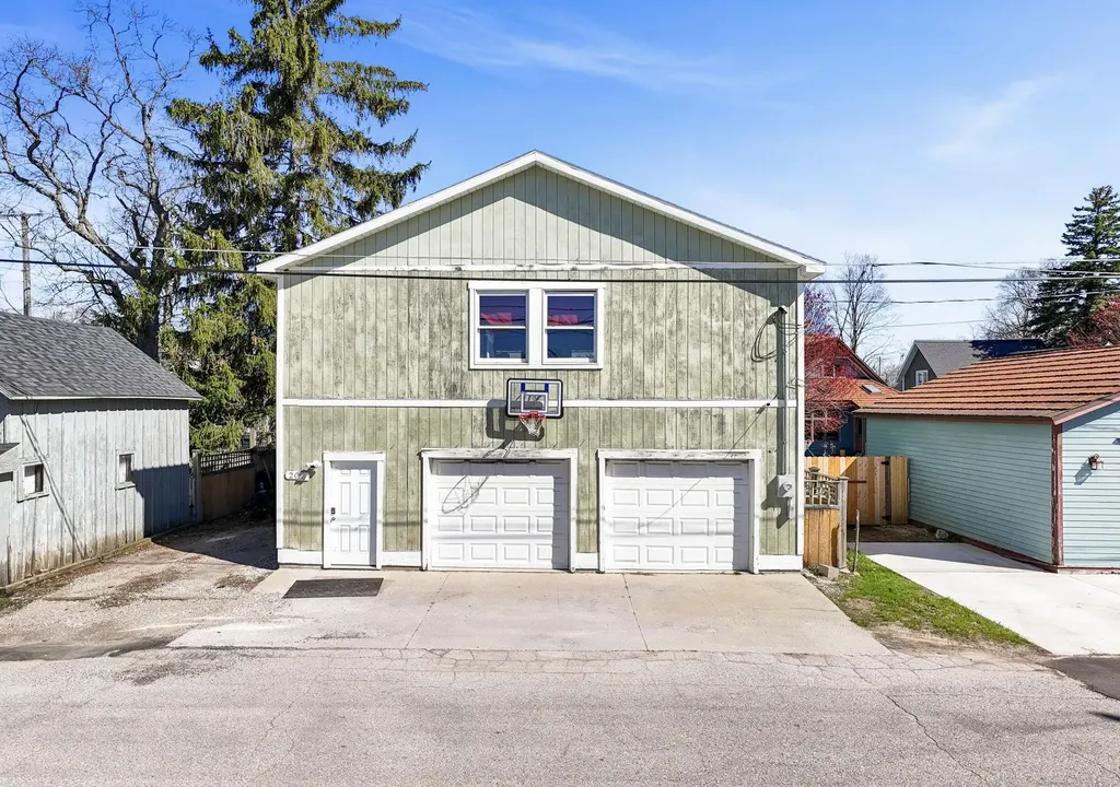 206 E Ninth Street Traverse City City MI 49684