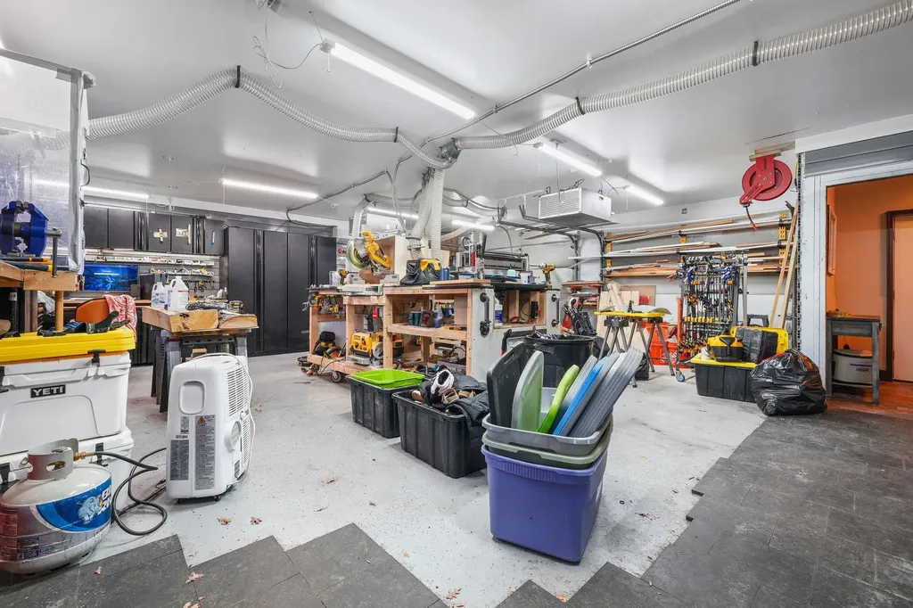 206 E Ninth Street Traverse City City MI 49684
