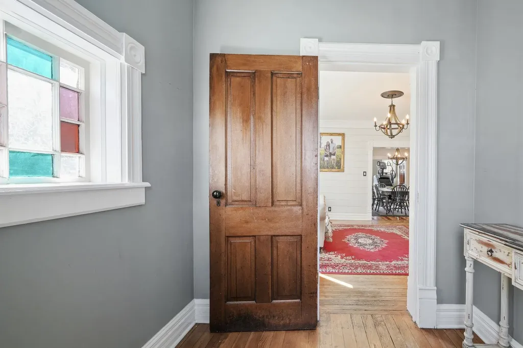 206 E Ninth Street Traverse City City MI 49684