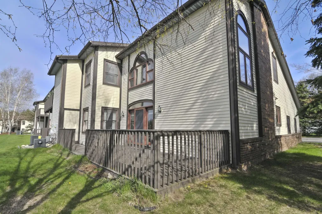 221 Wildwood Drive Cadillac City MI 49601