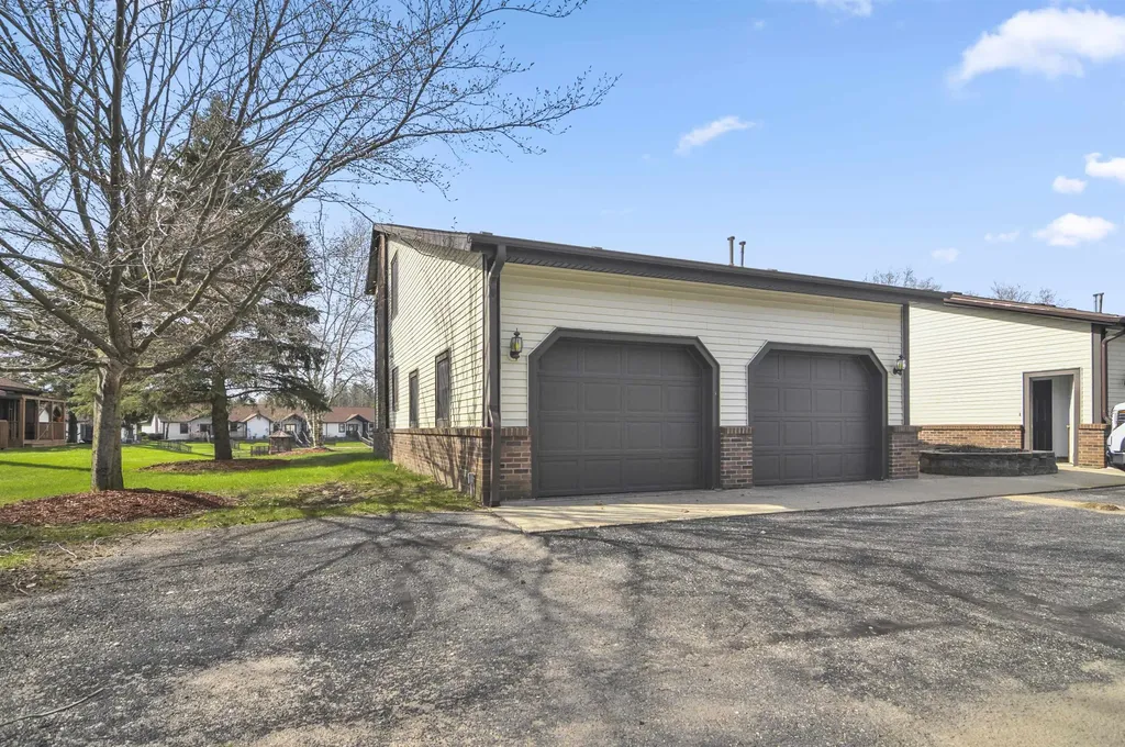 221 Wildwood Drive Cadillac City MI 49601