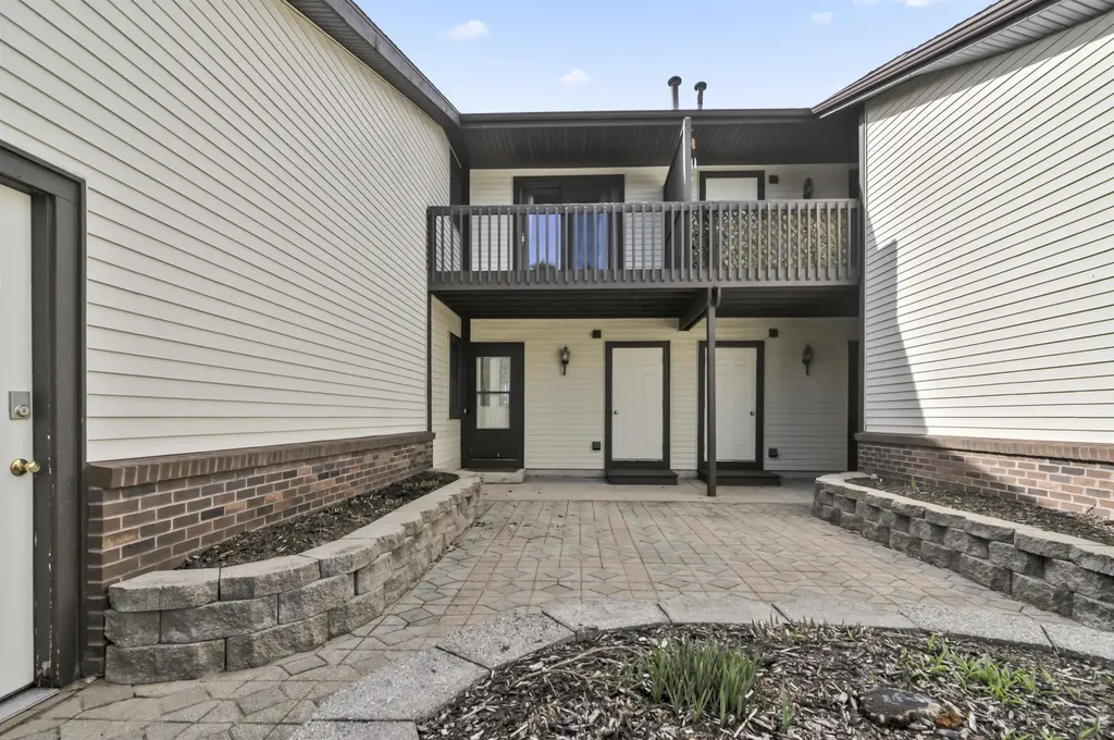 221 Wildwood Drive Cadillac City MI 49601