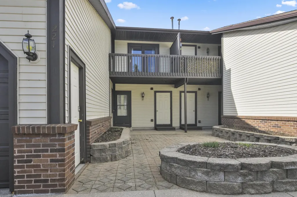 221 Wildwood Drive Cadillac City MI 49601