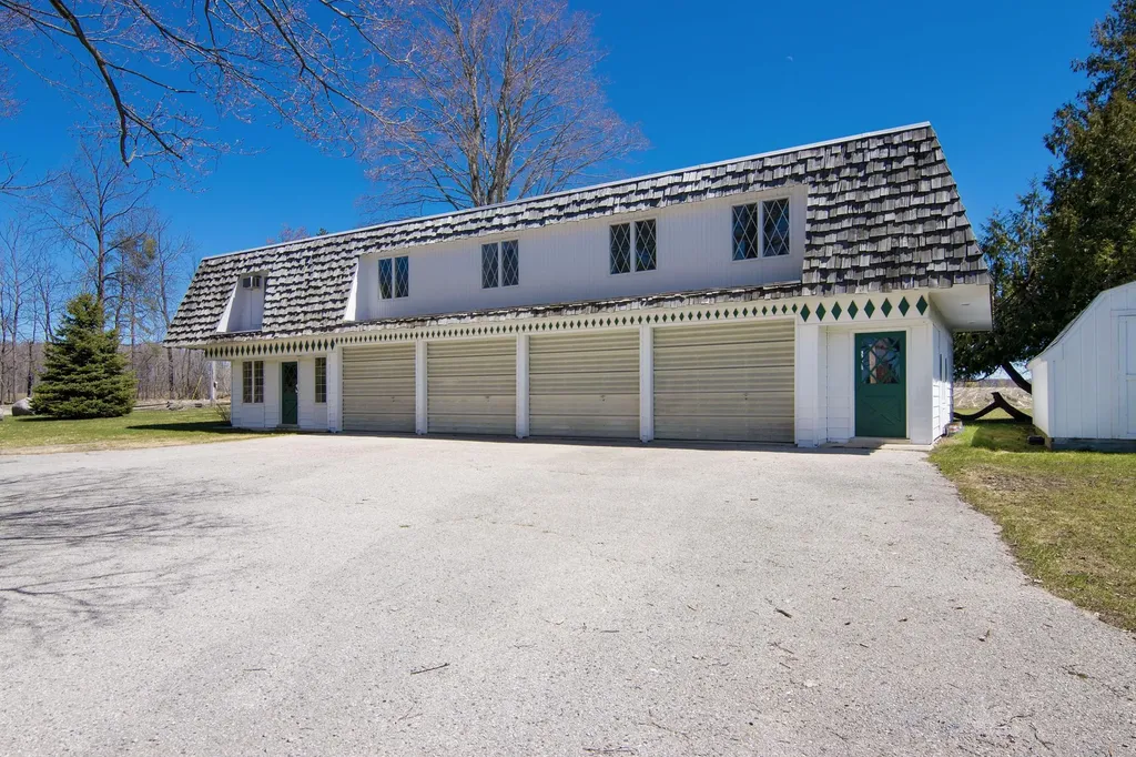 8952 Ridge Road Eveline Township MI 49727