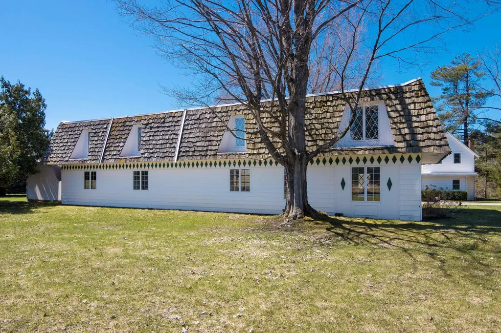8952 Ridge Road Eveline Township MI 49727