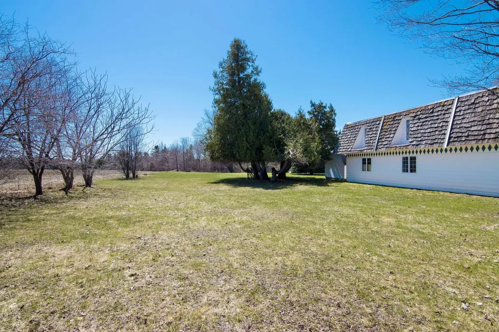 8952 Ridge Road Eveline Township MI 49727