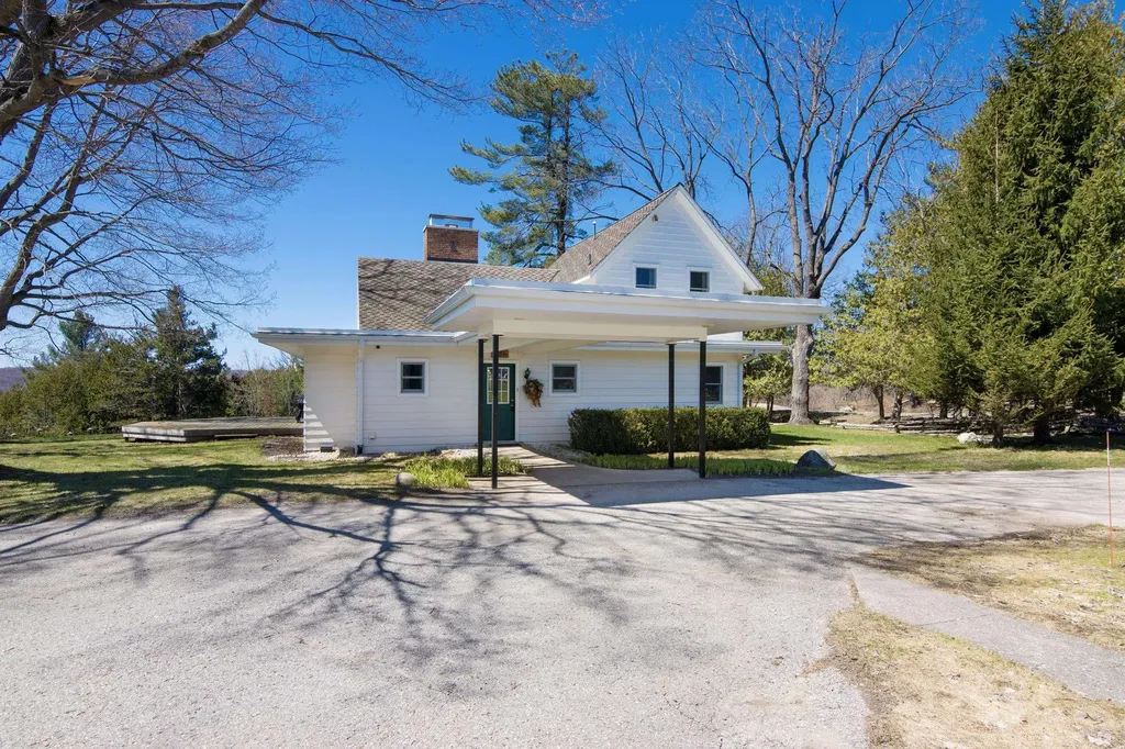 8952 Ridge Road Eveline Township MI 49727