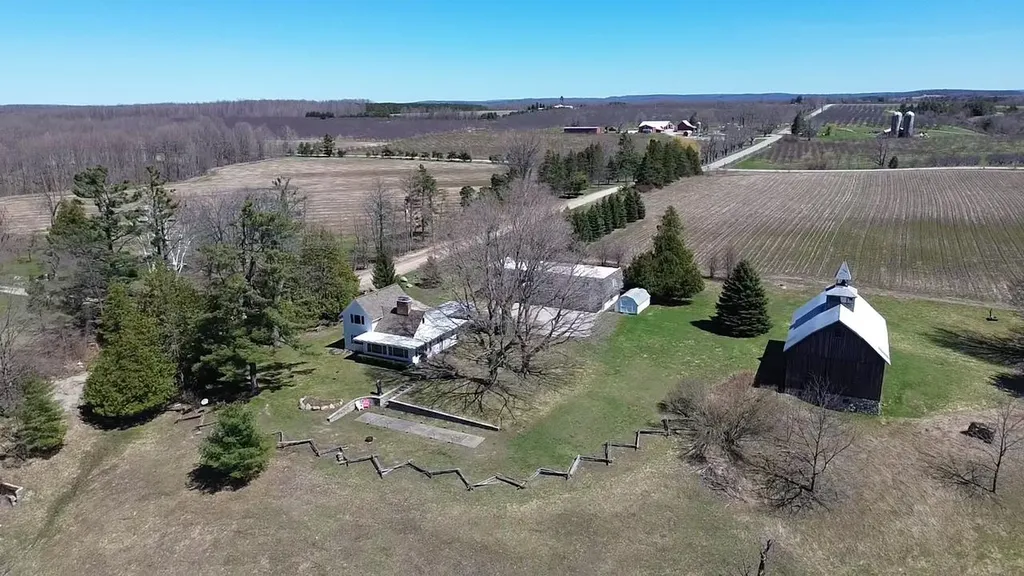 8952 Ridge Road Eveline Township MI 49727