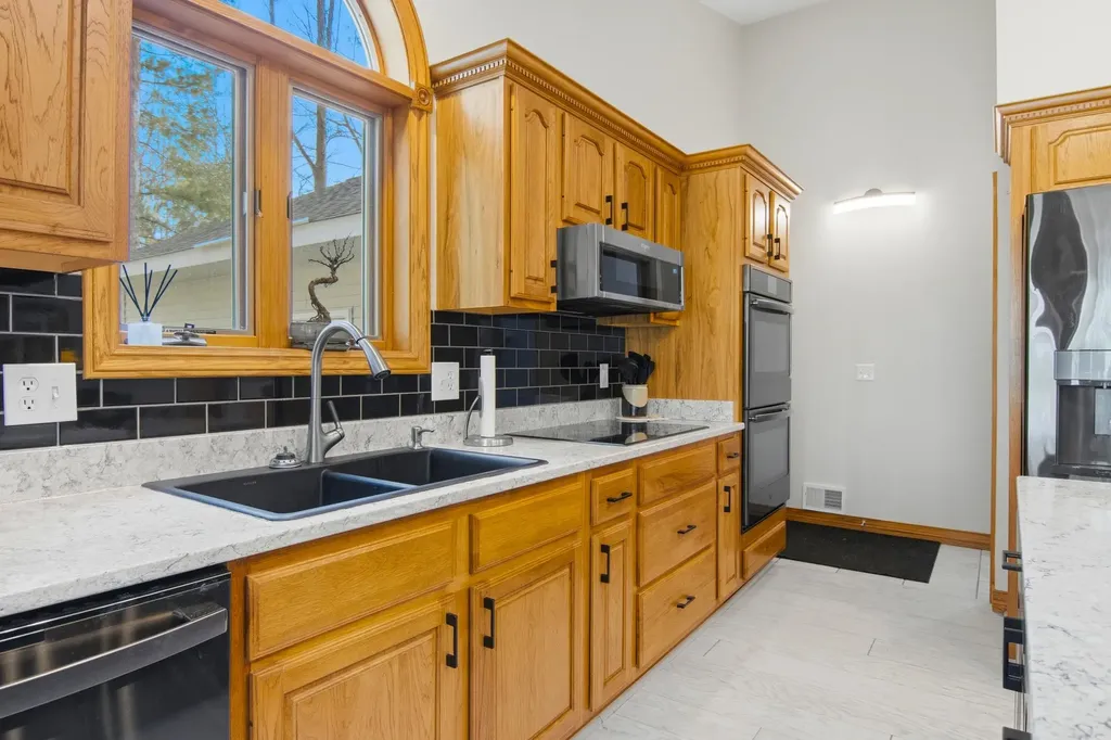 4473 Paper Birch Lane Acme Township MI 49686