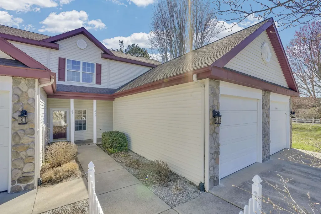 895 Meadowview Court Cadillac City MI 49601