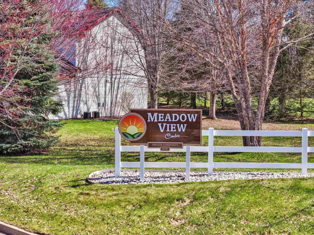 895 Meadowview Court Cadillac City MI 49601