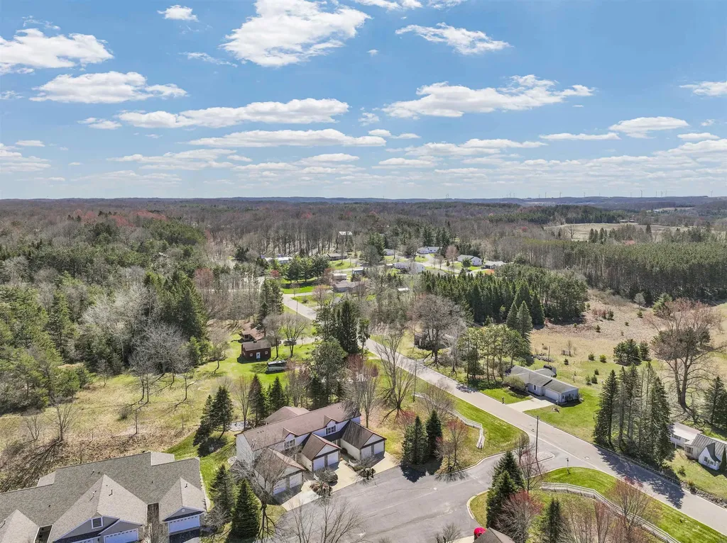 895 Meadowview Court Cadillac City MI 49601