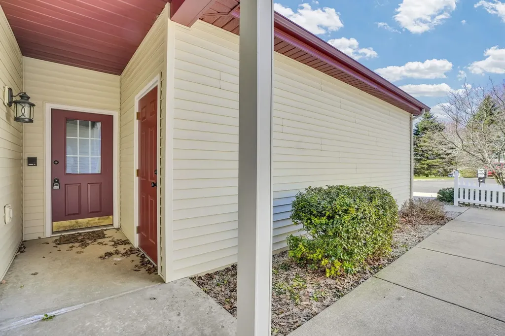 895 Meadowview Court Cadillac City MI 49601