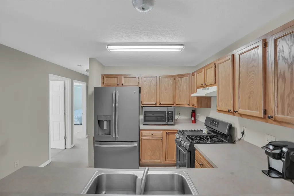 895 Meadowview Court Cadillac City MI 49601