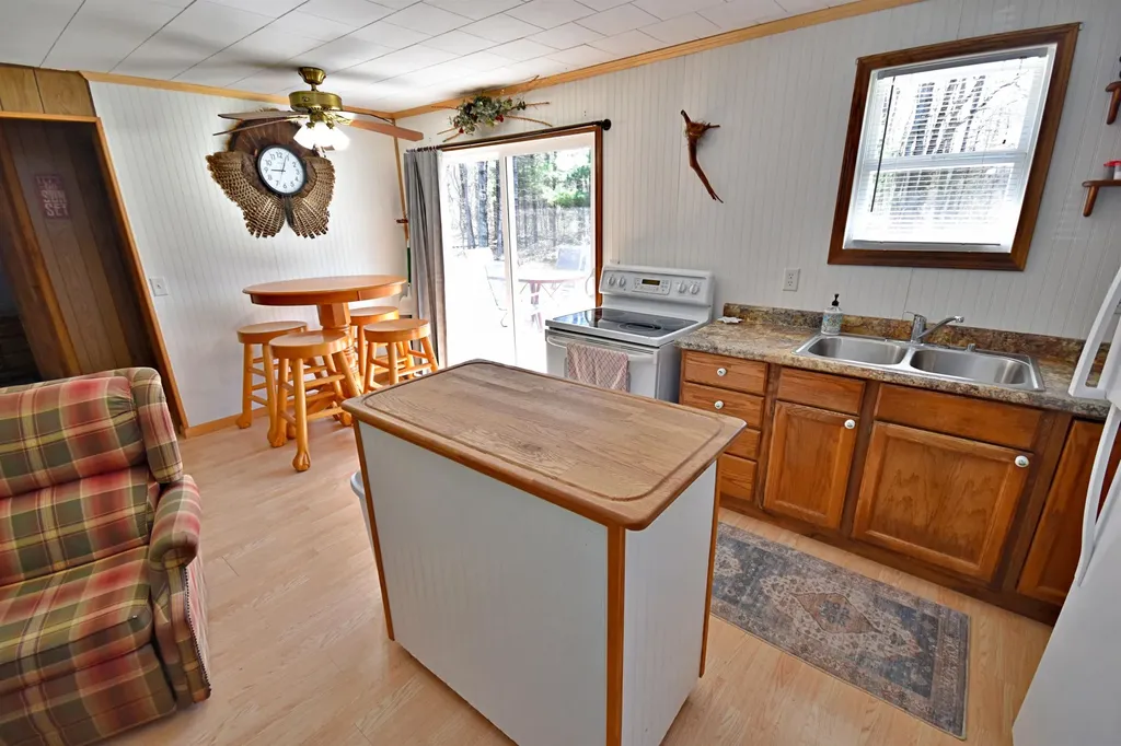 11385 Stockwell Redding Township MI 49665