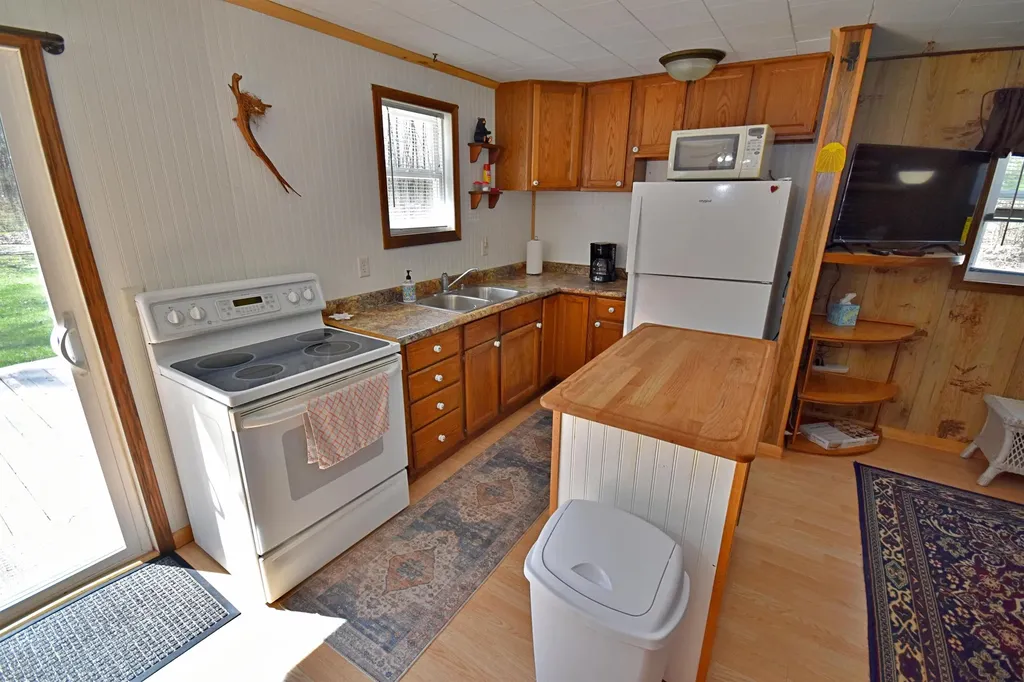 11385 Stockwell Redding Township MI 49665