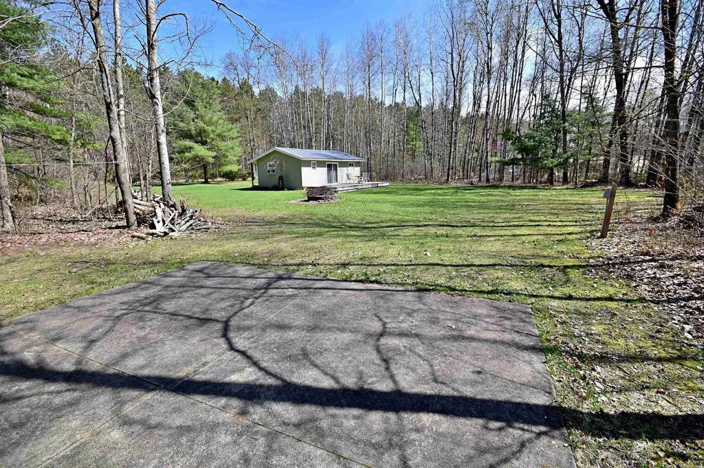 11385 Stockwell Redding Township MI 49665
