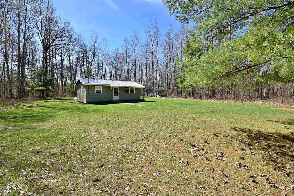 11385 Stockwell Redding Township MI 49665