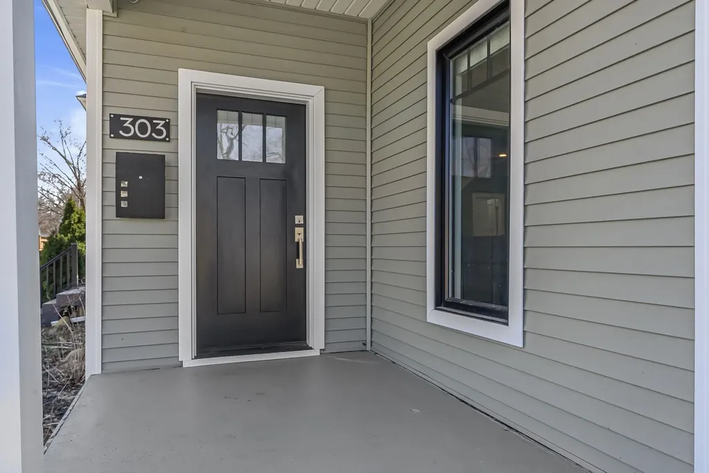 303 W Eleventh Street Traverse City City MI 49684