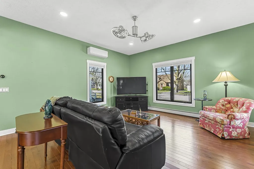 303 W Eleventh Street Traverse City City MI 49684