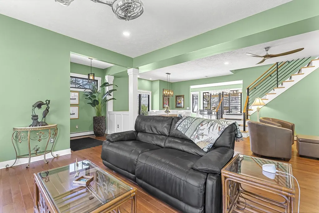 303 W Eleventh Street Traverse City City MI 49684