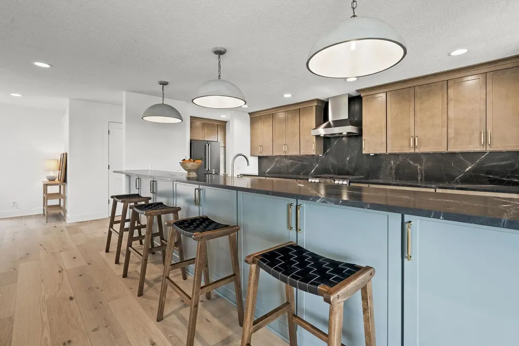 10191 Peninsula Drive Peninsula Township MI 49686