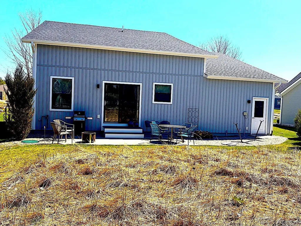 11566 S Sunset Drive Empire Township MI 49630