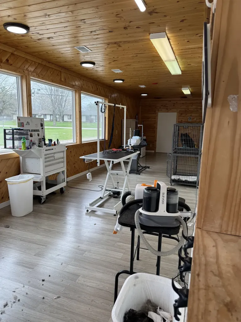 829 S Lakeshore Drive Lake City City MI 49651
