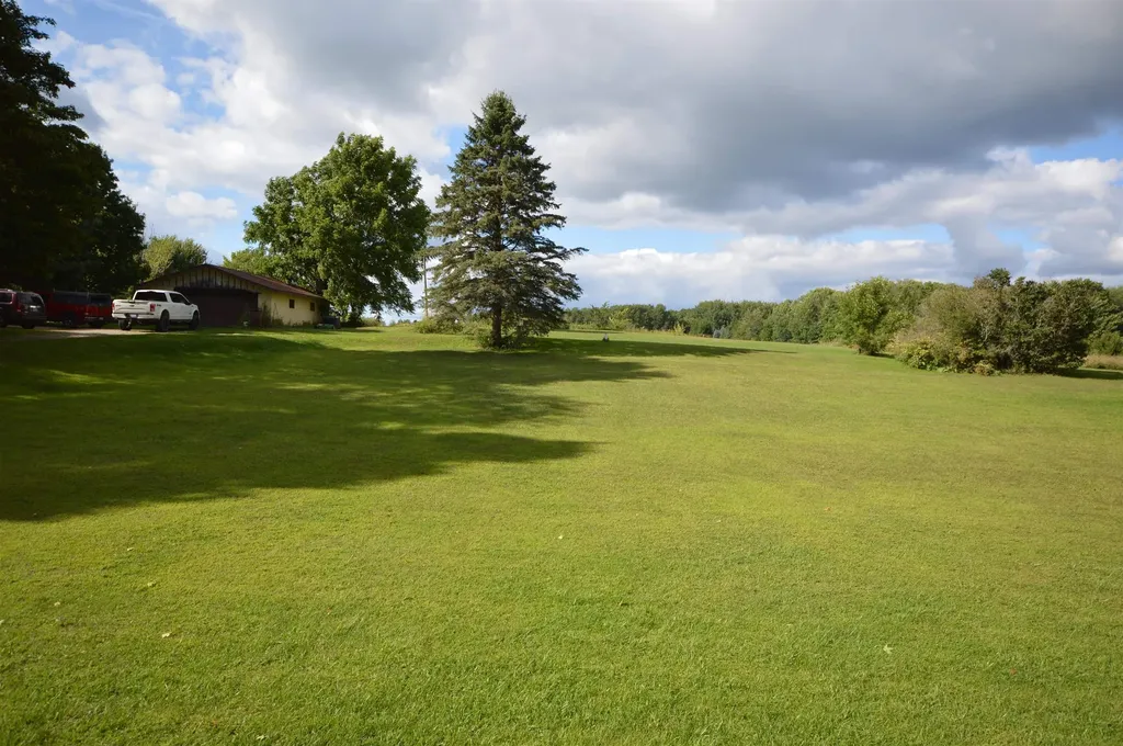 6830 Youker Road Green Lake Township MI 49637