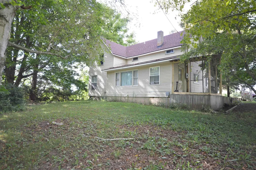 6830 Youker Road Green Lake Township MI 49637