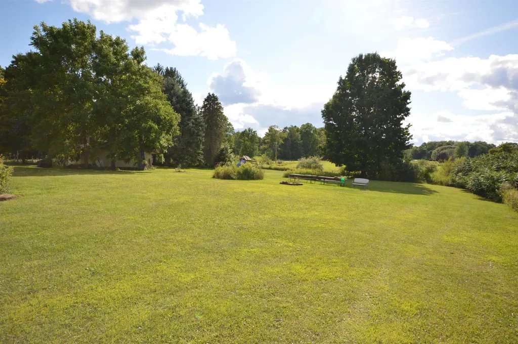 6830 Youker Road Green Lake Township MI 49637