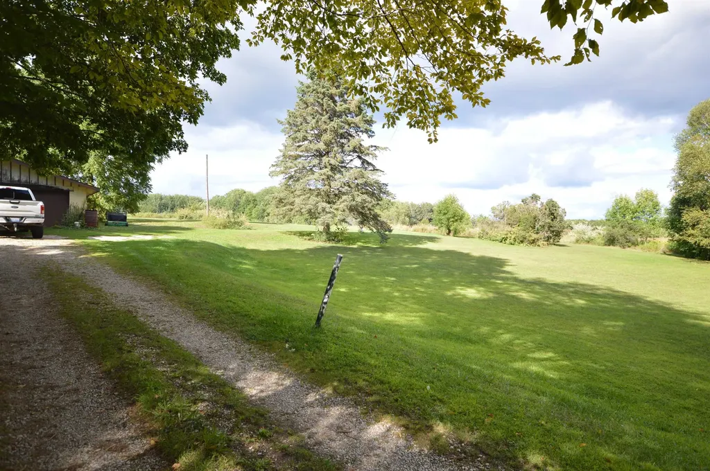 6830 Youker Road Green Lake Township MI 49637