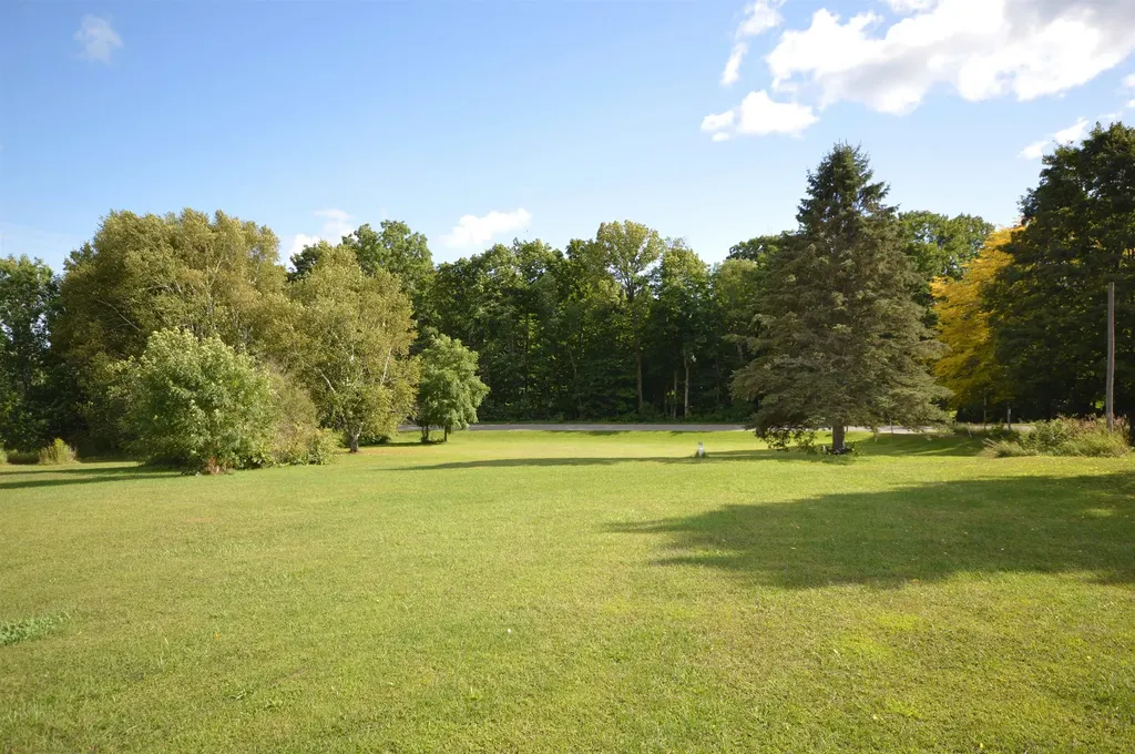 6830 Youker Road Green Lake Township MI 49637