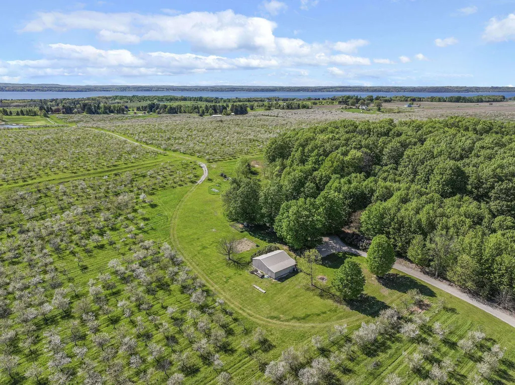 7710 Us-31 N Acme Township MI 49690