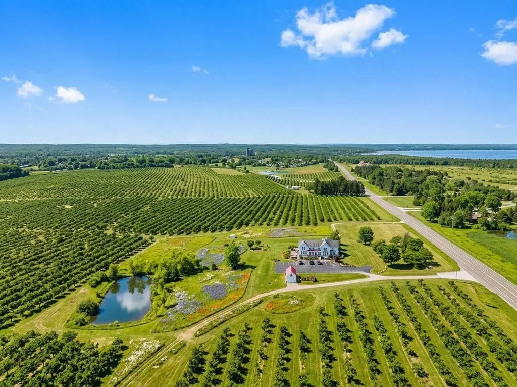 7710 Us-31 N Acme Township MI 49690
