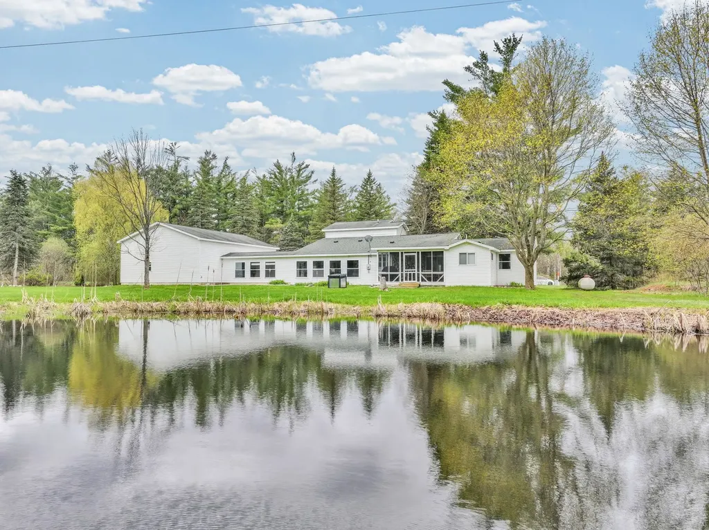 6192 N Us-131 Liberty Township MI 49663
