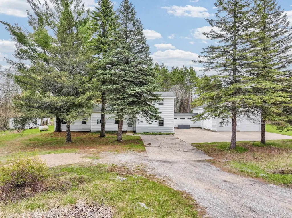6192 N Us-131 Liberty Township MI 49663