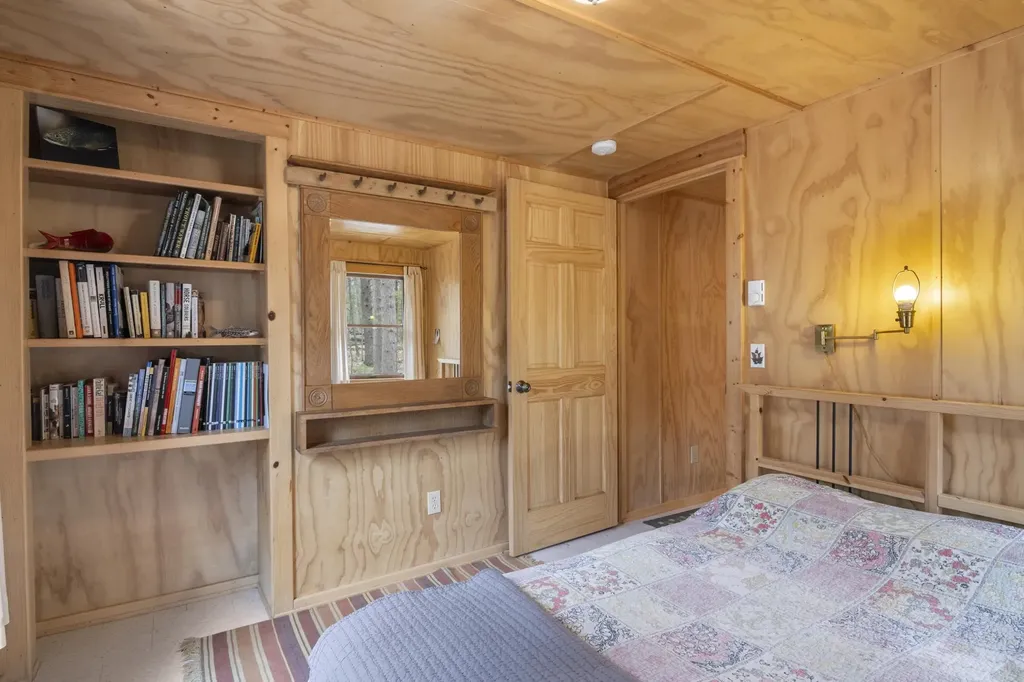 7578 S River Road SW Kalkaska Township MI 49646