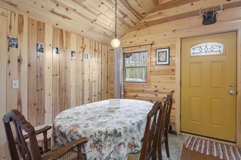 7578 S River Road SW Kalkaska Township MI 49646