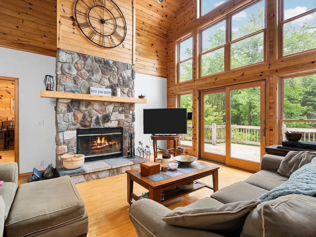 8415 W Workman Road Lake Township MI 49651