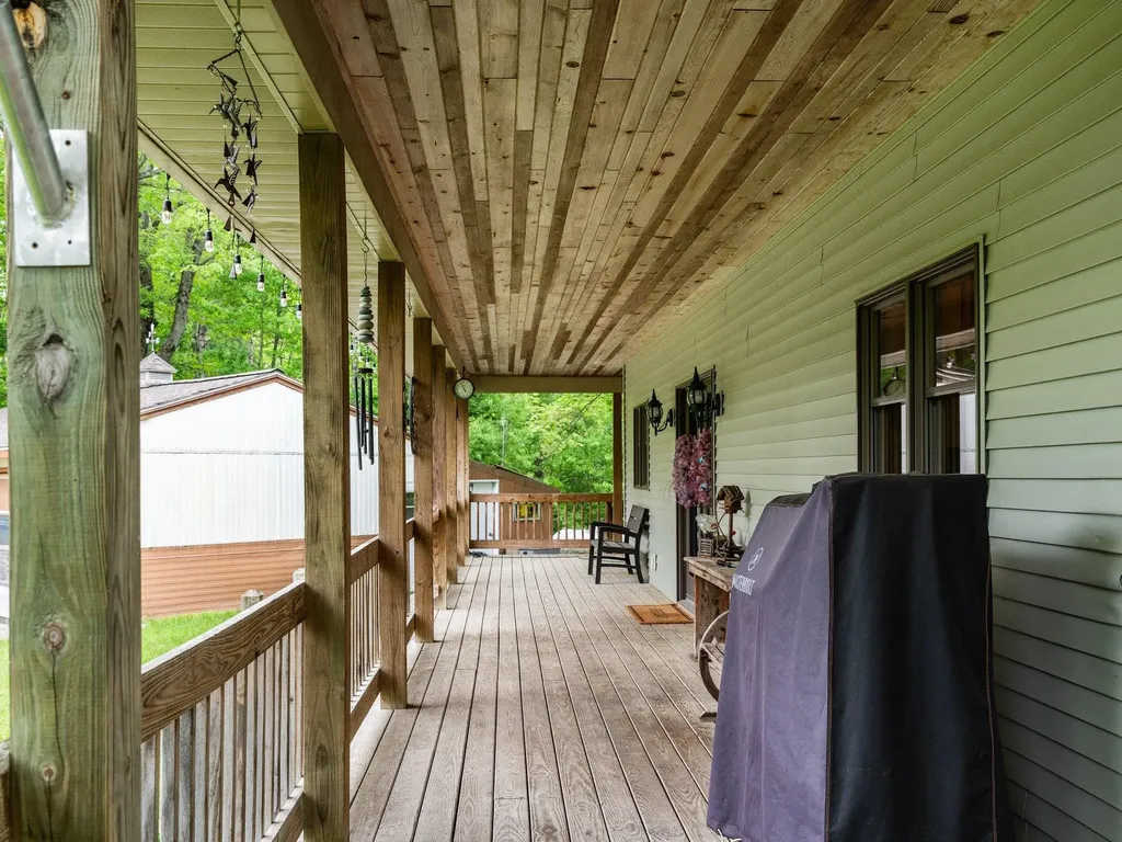 8415 W Workman Road Lake Township MI 49651