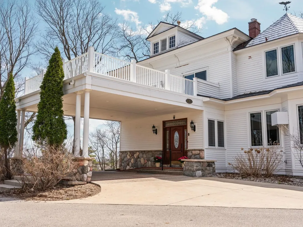 3515 Jefferson Avenue Garfield Charter Township MI 49684