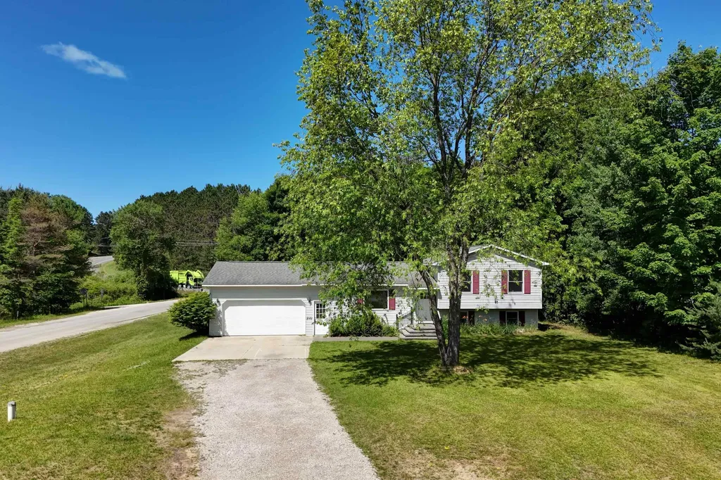 2575 Reily Court Long Lake Township MI 49685