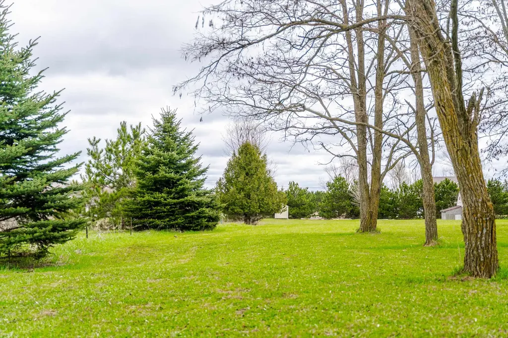 3105 Supply Road East Bay Township MI 49696