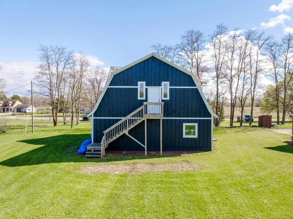 3105 Supply Road East Bay Township MI 49696