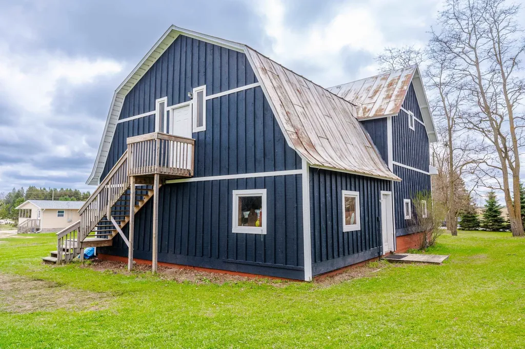 3105 Supply Road East Bay Township MI 49696