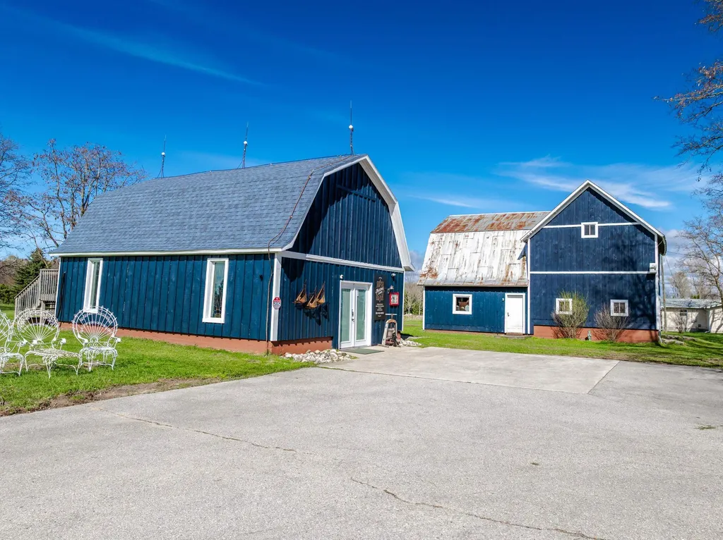 3105 Supply Road East Bay Township MI 49696
