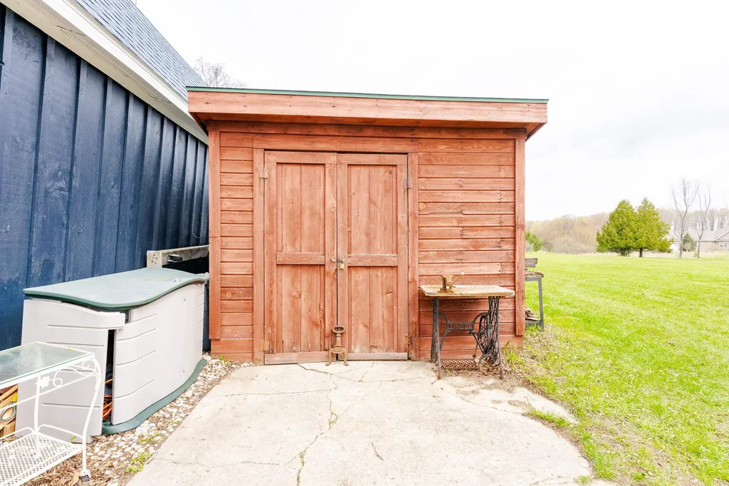 3105 Supply Road East Bay Township MI 49696