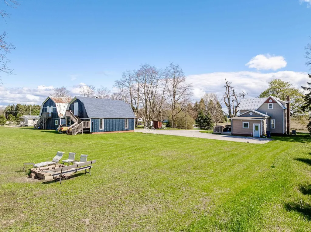 3105 Supply Road East Bay Township MI 49696